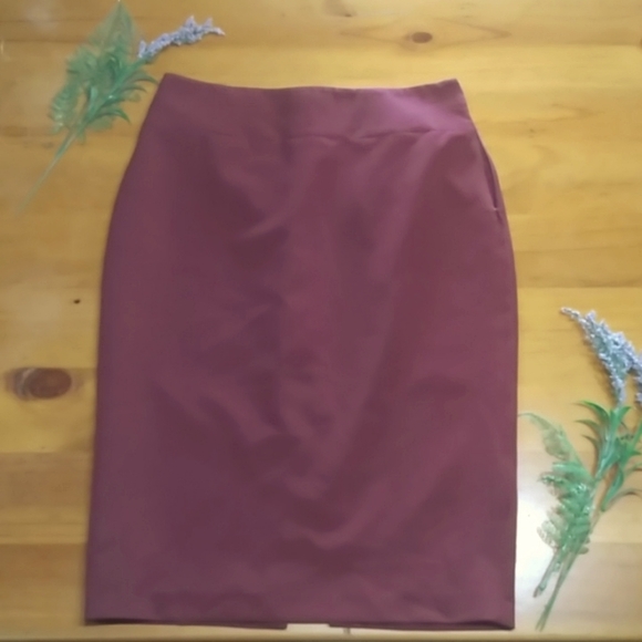 Portmans Dresses & Skirts - Portman's burgundy pencil skirt AU 10